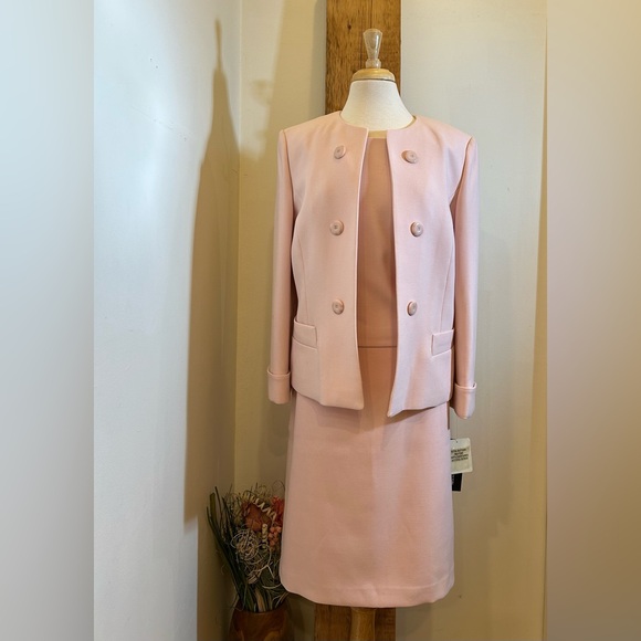 Jones New York Dresses & Skirts - Jones New York Women's 3pc. Skirt Suit